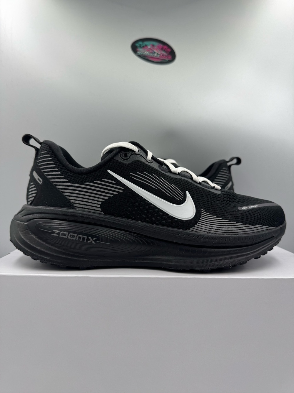 Nike Vomero 18 NBY By You Black White BRAND NEW Size 7.5 Women